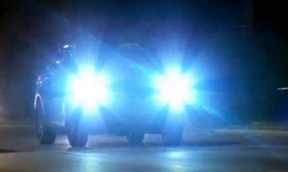 Mức phạt ô tô sử dụng đèn chiếu xa khi tránh xe đi ngược chiều